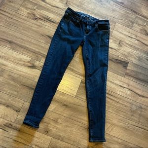 🦅American Eagle super stretch jegging size 4